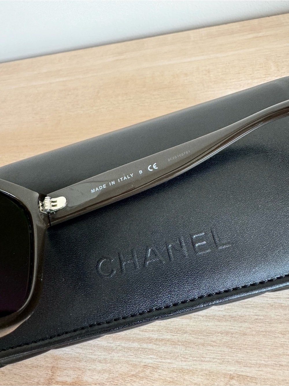 Chanel CC Square Sunglasses - Picture 3 of 7